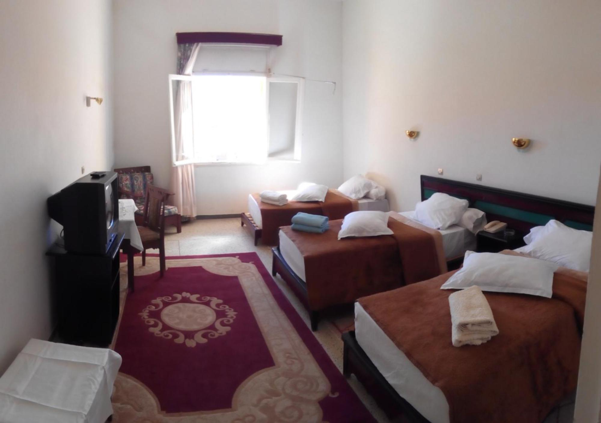 Hotel Les Amandiers Tafraout Esterno foto