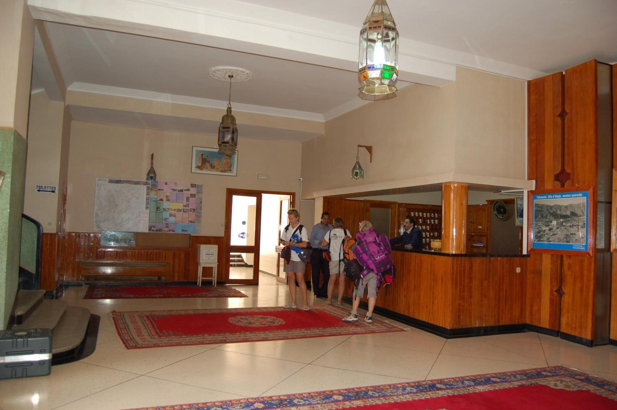 Hotel Les Amandiers Tafraout Esterno foto