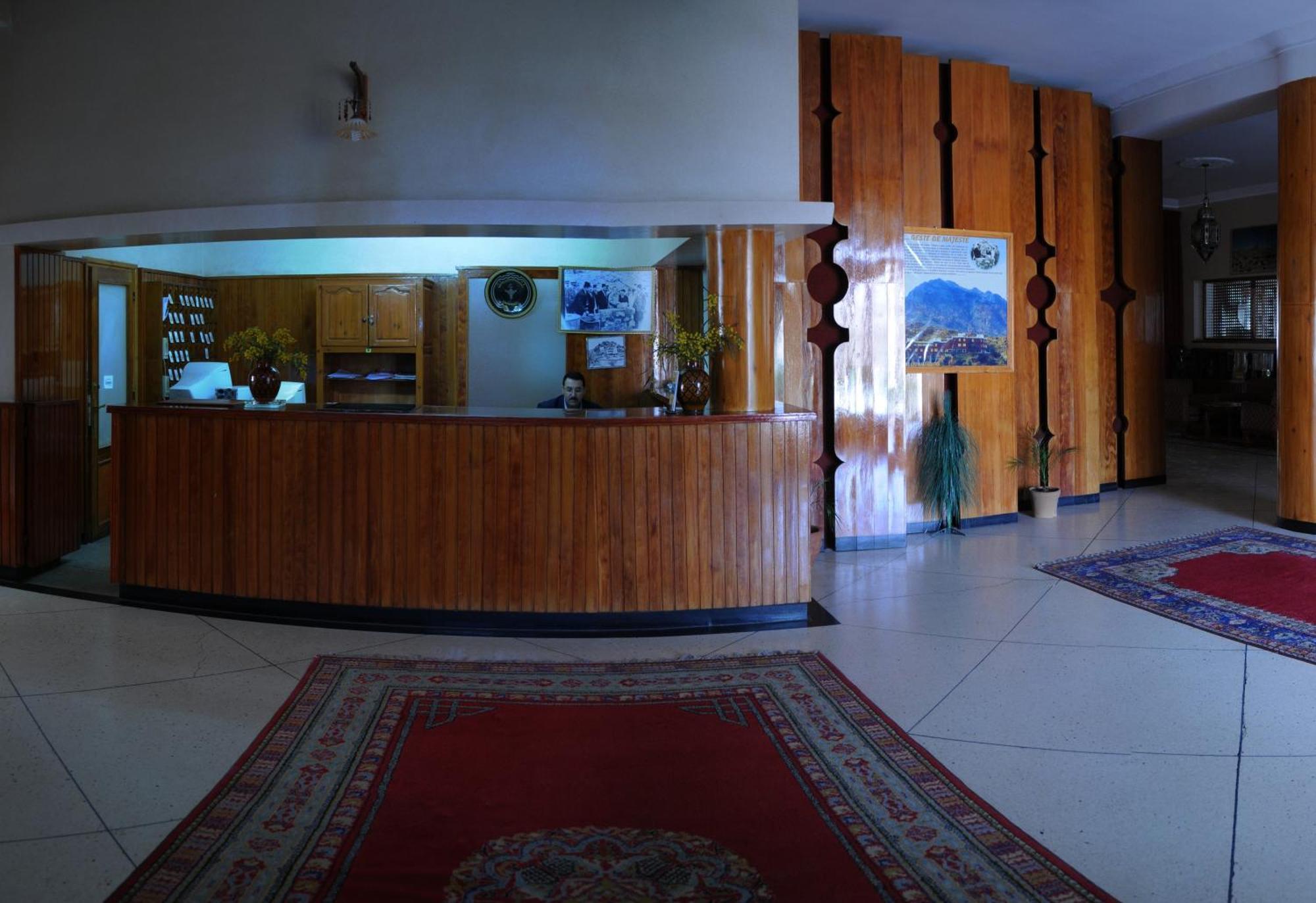 Hotel Les Amandiers Tafraout Esterno foto