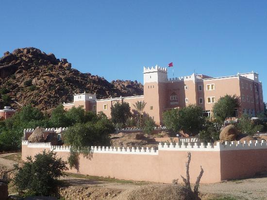 Hotel Les Amandiers Tafraout Esterno foto