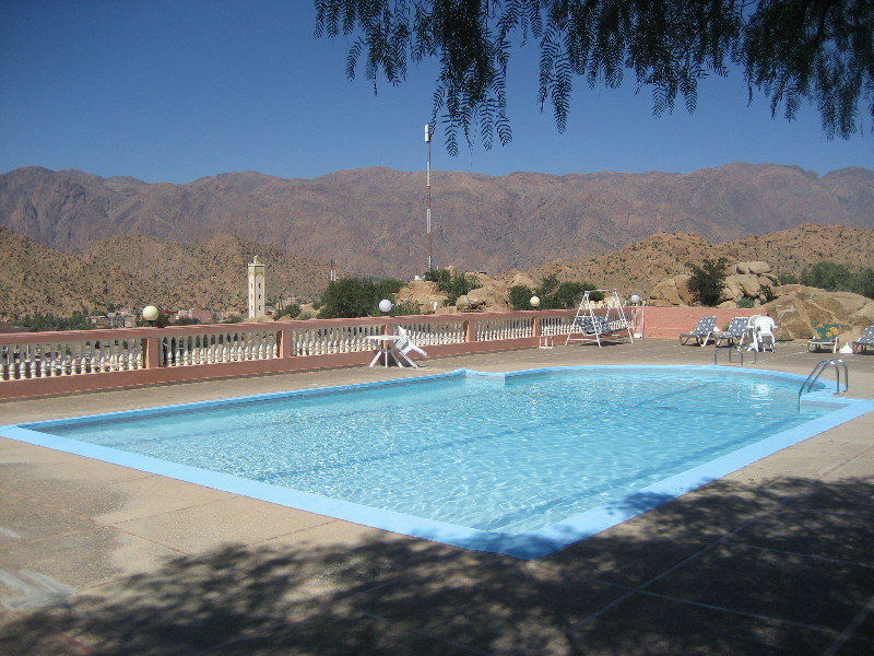 Hotel Les Amandiers Tafraout Esterno foto